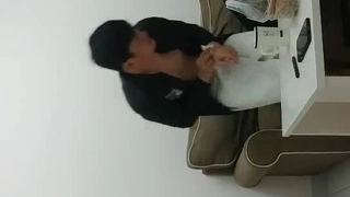 一个拥有天然乳房的惊人继妹