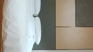 [本日精选!]洋老平时约泡不太挑 但这次在公园找到19岁学生妹秀色可餐!