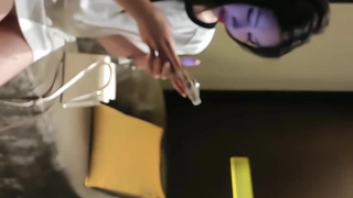 端外围服务的短发清纯御姐，稍微挑逗一会就出白浆了，放进去湿的全是水，干爽时喜欢长得嘴巴吐舌头，她似乎在享受着这一切