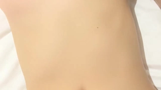 超淫熟妇带母狗妹子与情人3p，淫语侮辱，抽肿美臀