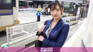 用迴纹针式把大奶女友督到唉唉叫
